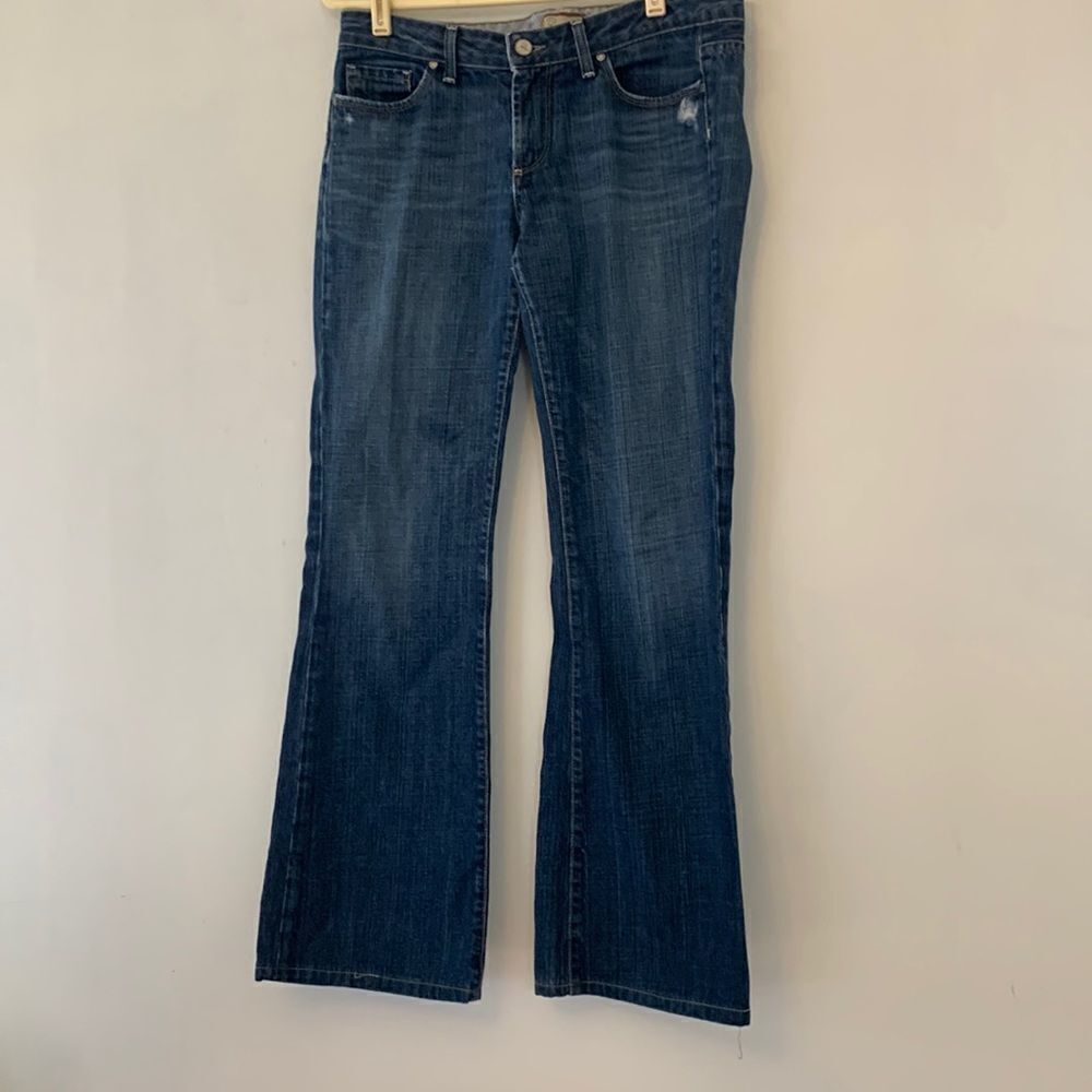 PAIGE JEANS Hollywood Hills distressed denim Inseam 30” Size 29 (8)